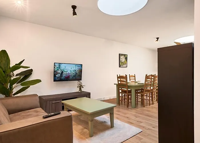 Appartement The - - By T&s *